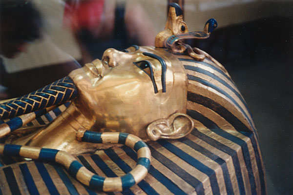 Kairo - gyptisches Museum (goldener Sarkophag Tutanchamuns)