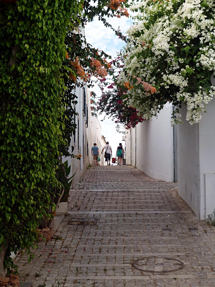Albufeira - Rua do Cemit�rio Velho