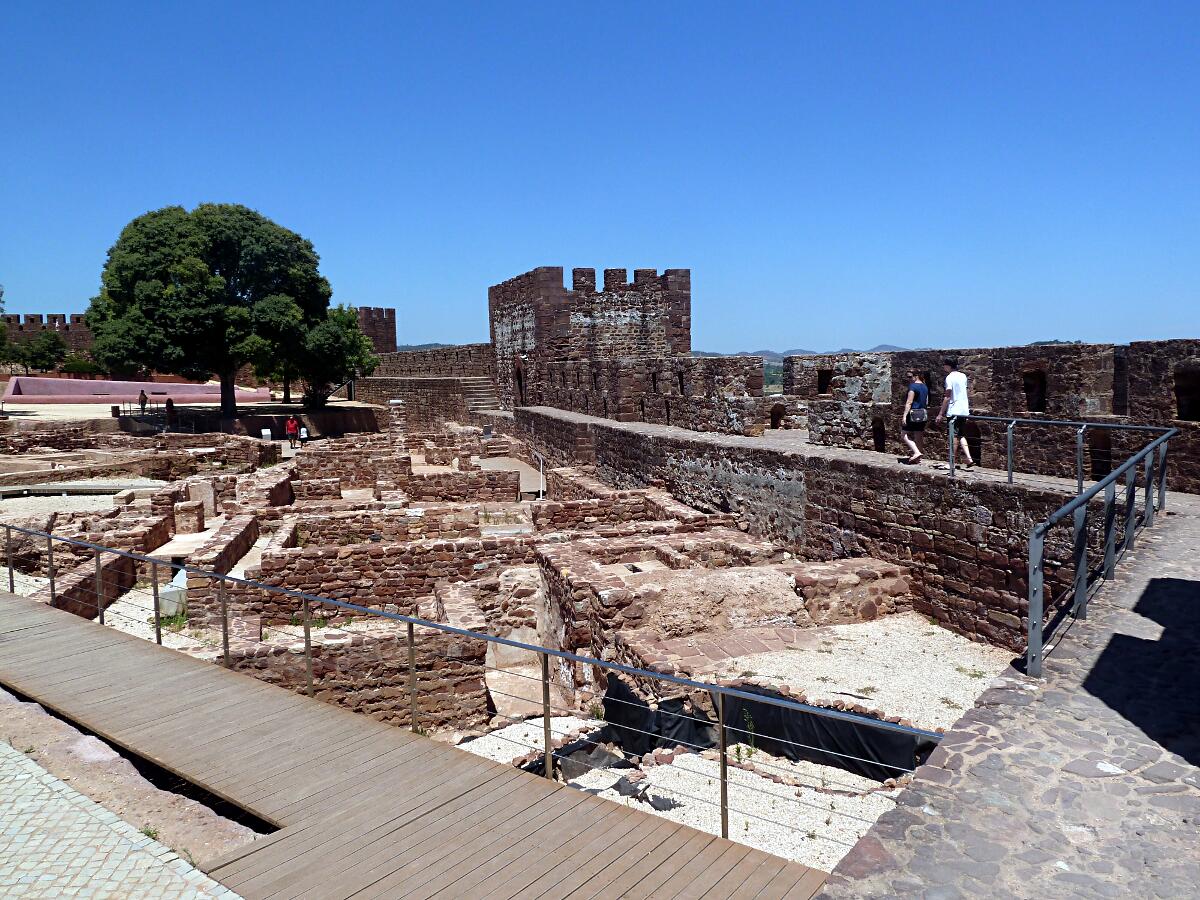 Silves - Castelo dos Mouros (Grundmauern Almohadenpalast)