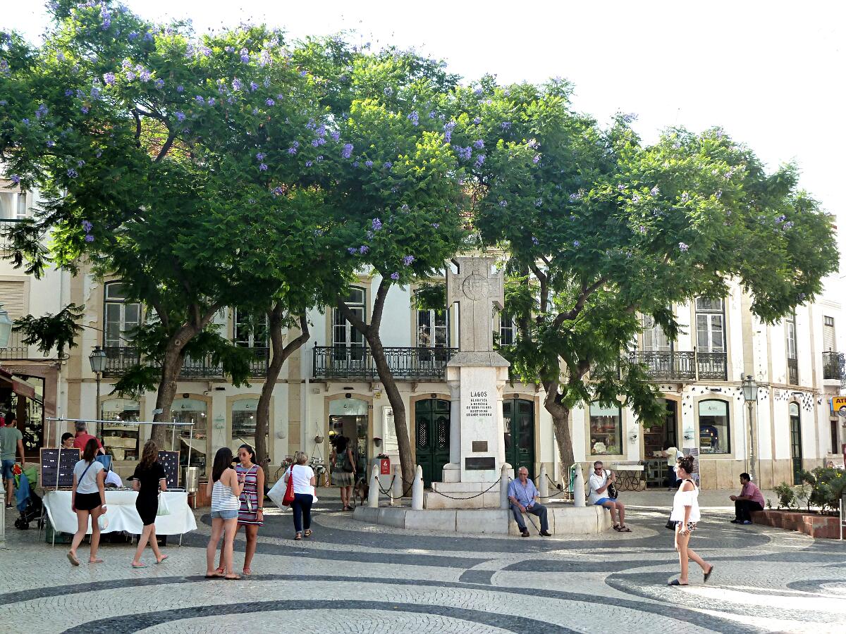 Lagos - Pra�a Lu�s de Cam�es