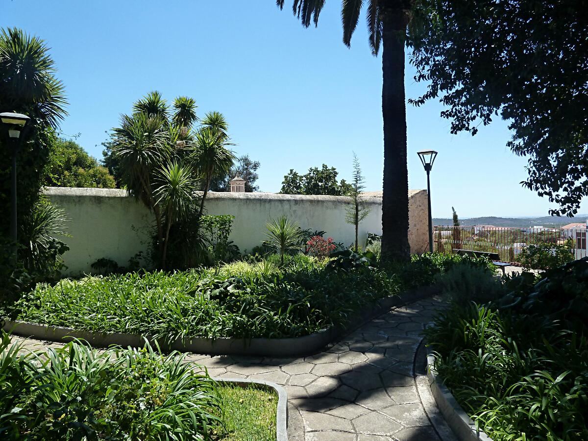 Loul� - Jardim dos Amuados