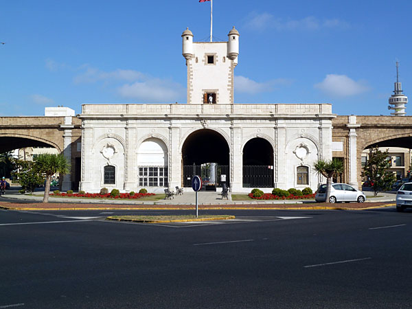 C�diz - Puerta de Tierra