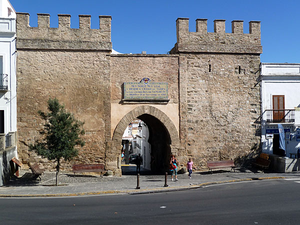 Tarifa - Puerta de Jerez (14. Jh.)