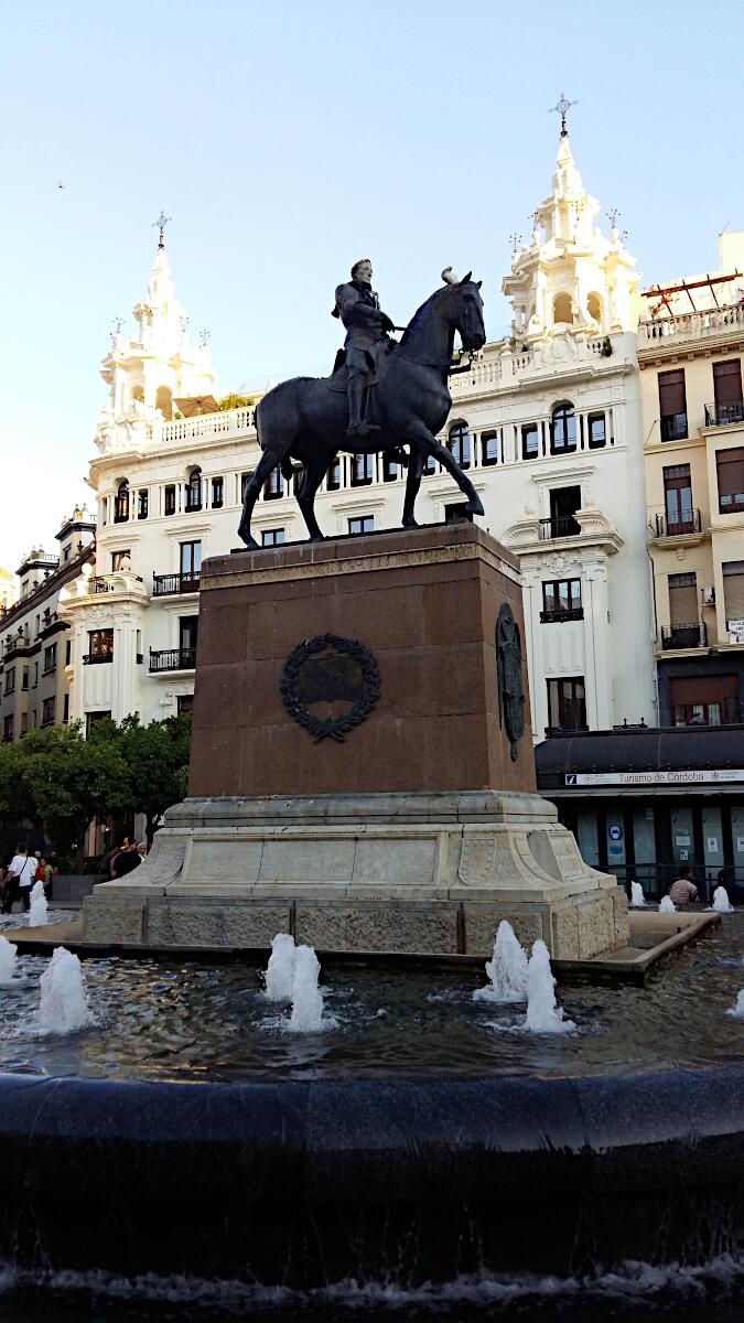 Plaza de las Tendillas - Monumento al Gran Capit�n (1923)