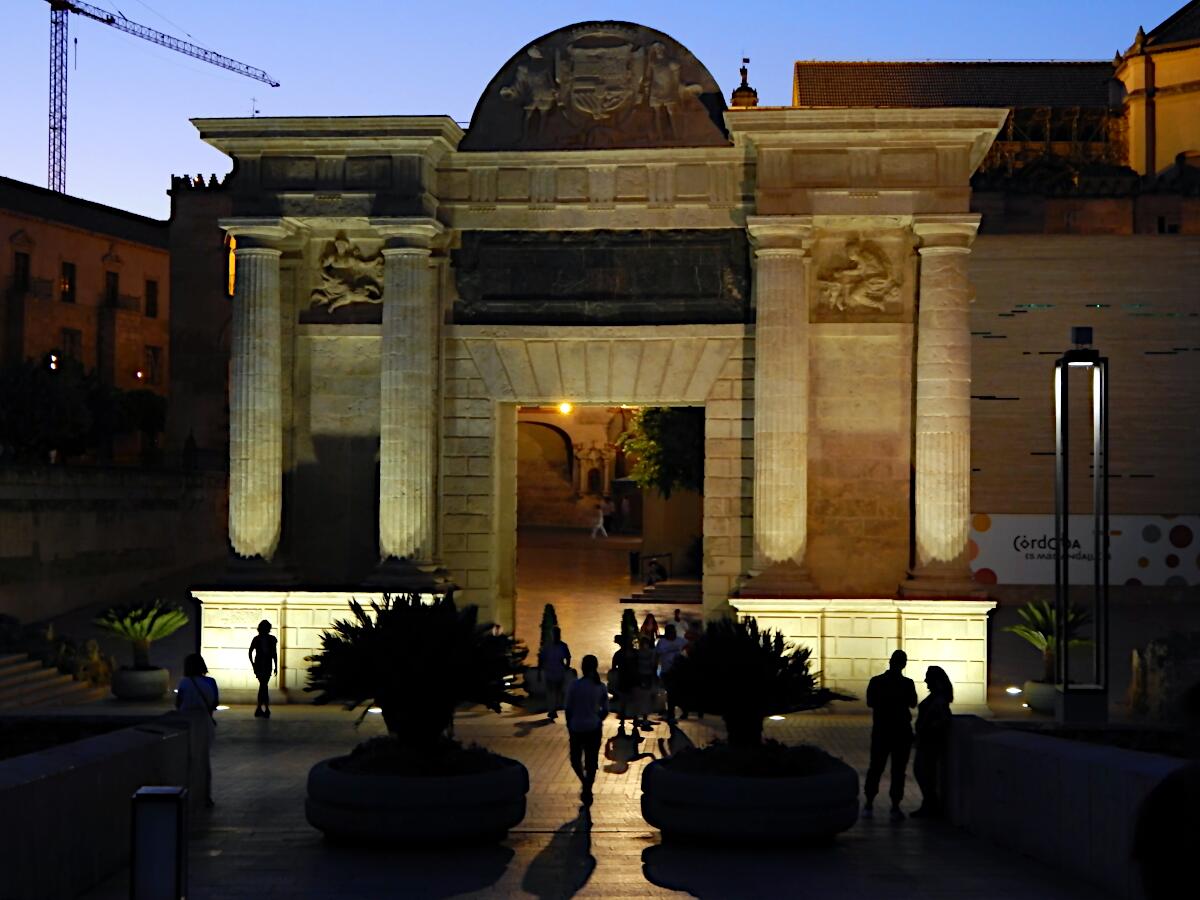 Puerta del Puente (16. Jh.)