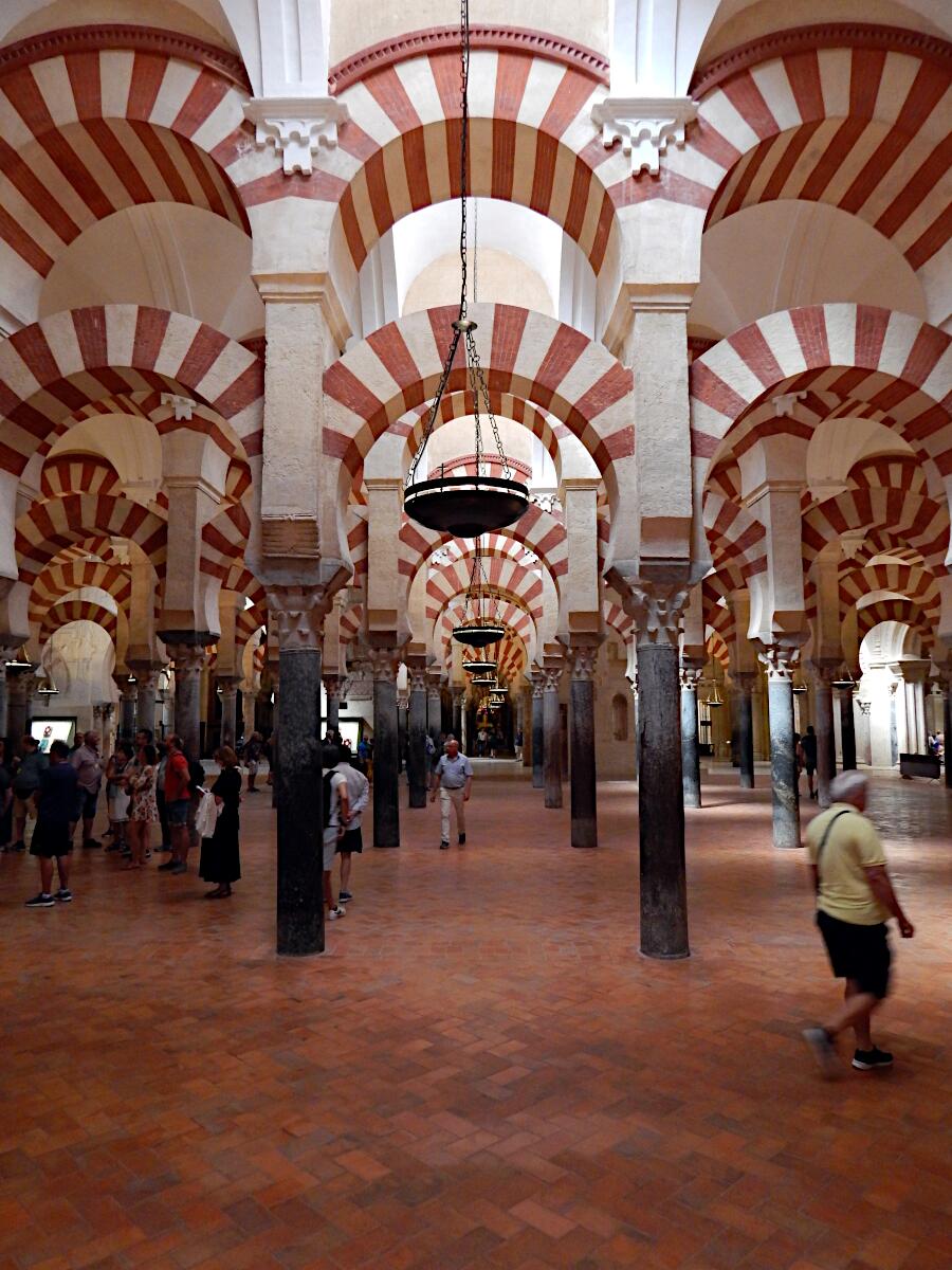 Mezquita-Catedral de C�rdoba (ab 785) - 19-schiffiger Betsaal