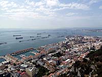 Gibraltar - Hafenanlagen, Altstadt und Bucht von Algeciras