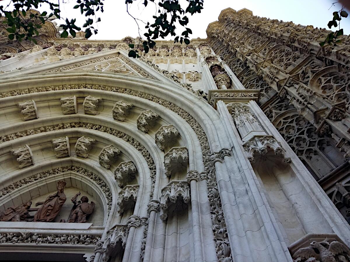 Catedral de Santa Mara de la Sede (1401-1519) - Puerta del Perdn