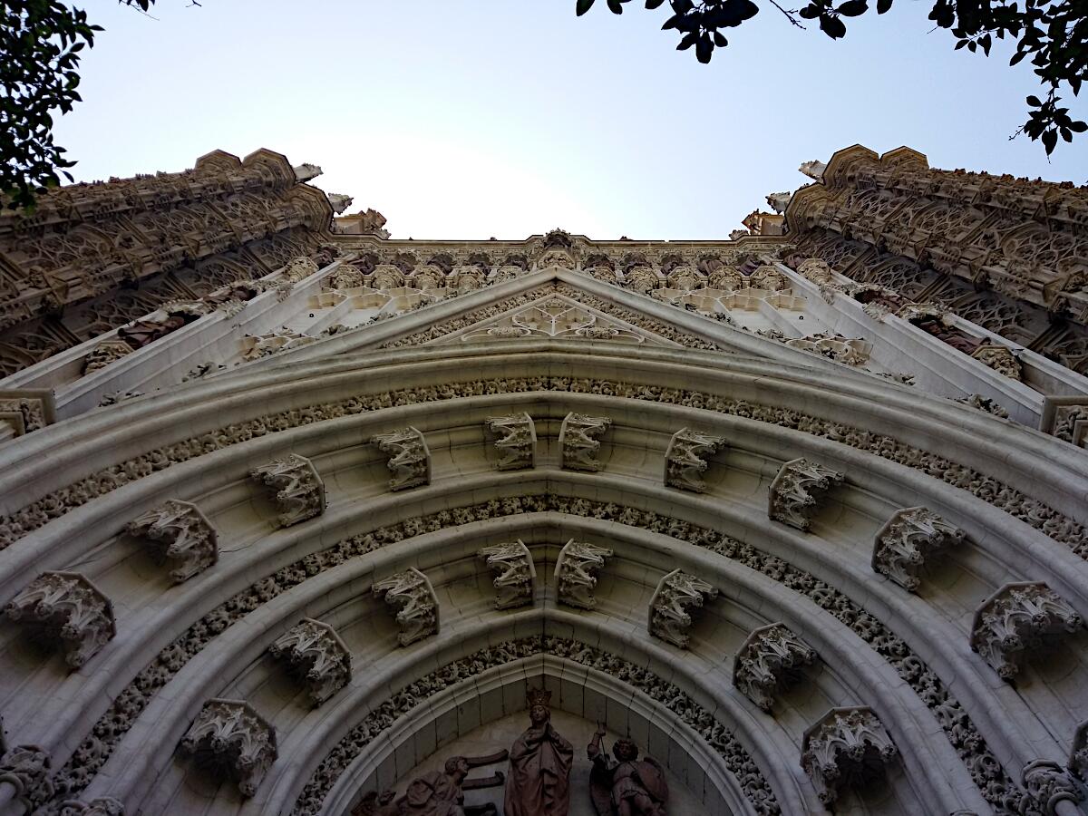 Catedral de Santa Mara de la Sede (1401-1519) - Puerta del Perdn