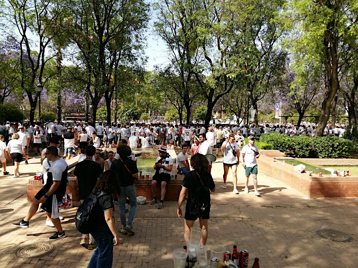 Jardines del Prado de San Sebasti�n - 3 Stunden 40 Min. bis Anpfiff