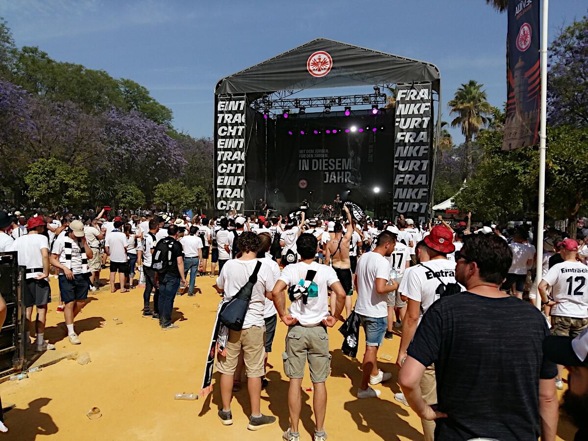 Jardines del Prado de San Sebasti�n - 3 Stunden 38 Min. bis Anpfiff