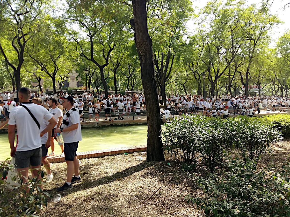 Jardines del Prado de San Sebastin - 3 Stunden 31 Min. bis Anpfiff