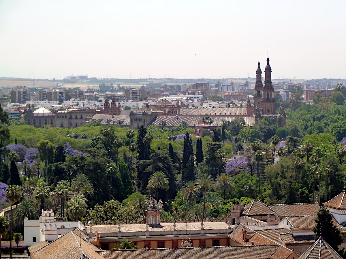Blickrichtung S�dost - Plaza de Espa�a (1929), im Vordergrund Patio del Crucero
