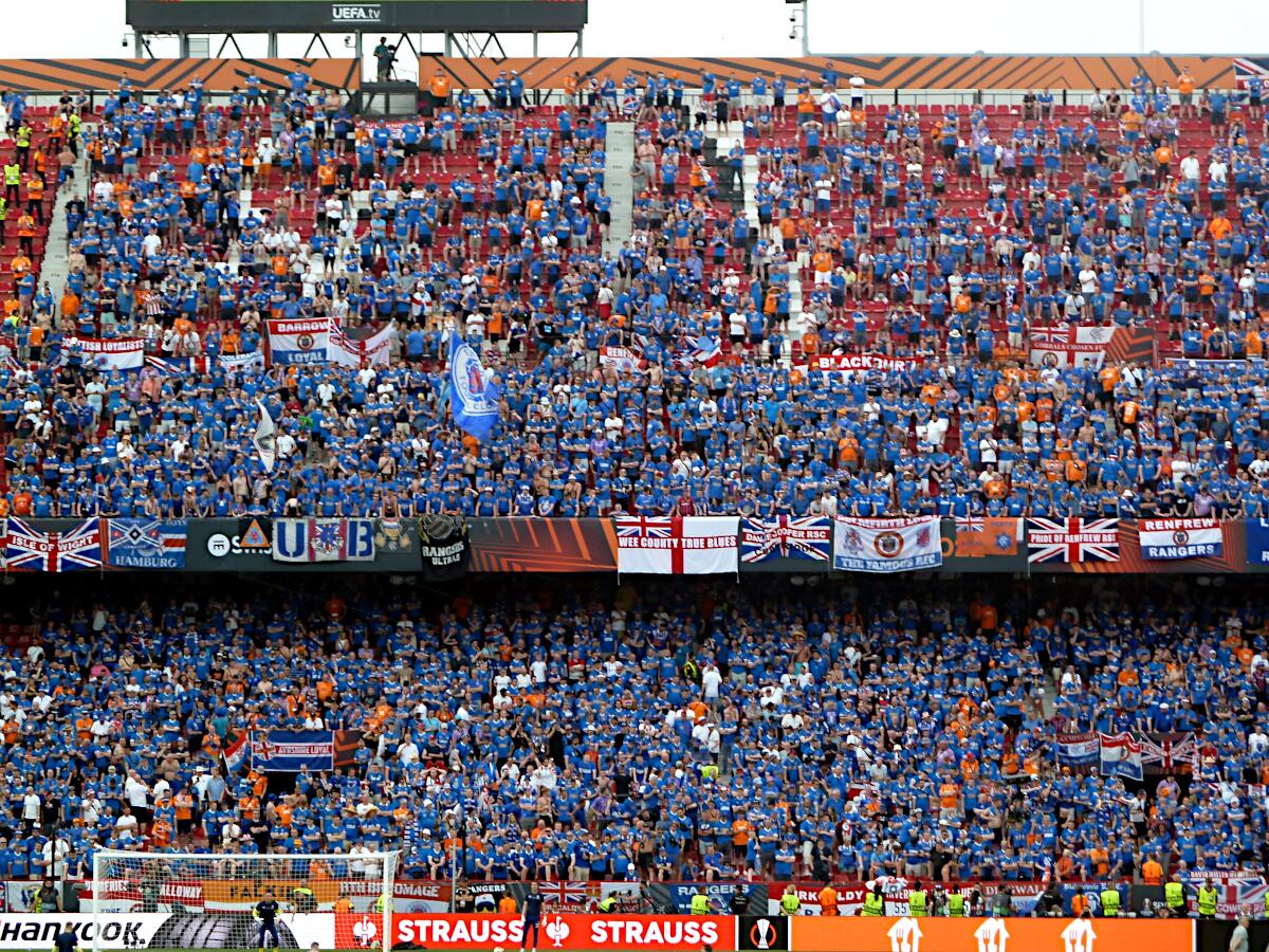 Estadio Ram�n S�nchez Pizju�n - 38 Min. bis Anpfiff