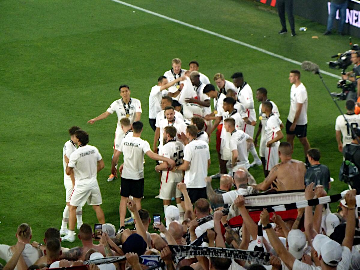 Estadio Ram�n S�nchez Pizju�n - 00.16 Uhr