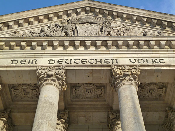 Reichstag - Eingangsportal