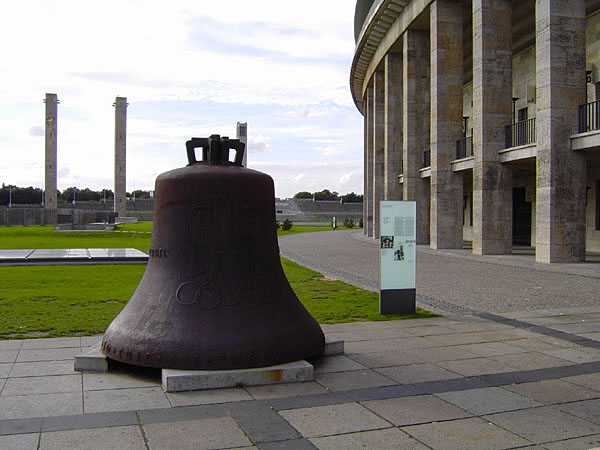 Olympiastadion - Olympiaglocke
