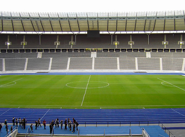 Olympiastadion - Nordtribne (Blickrichtung Nord von der Ehrenloge)
