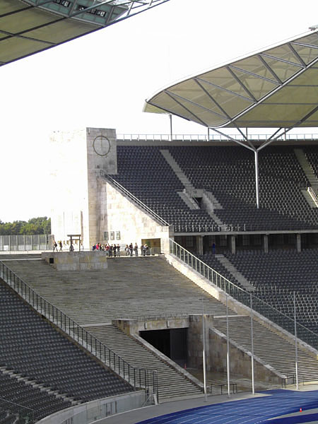 Olympiastadion - Marathontor (Blickrichtung Nordwest)
