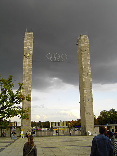 Olympiastadion - Olympisches Tor