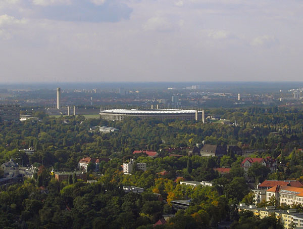 Messegelnde - Blick zum Olympiastadion