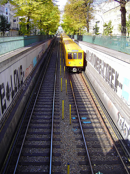 Schnhauser Allee/Sredzkistrae - U-Bahntunnel