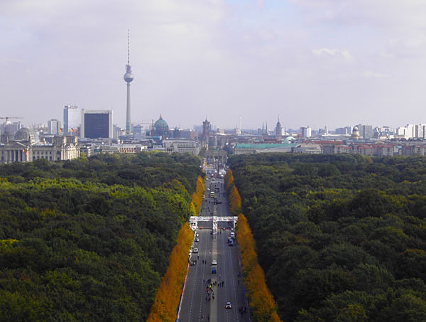 Tiergarten - Blickrichtung Mitte