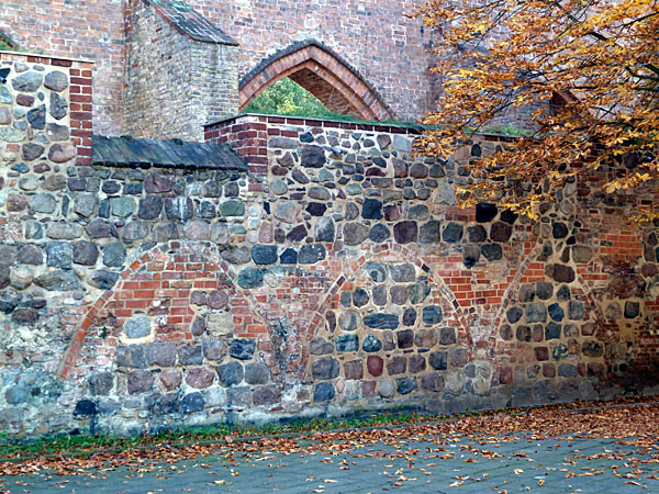 Littenstrae - Reste der Berliner Stadtmauer (ab 1250)