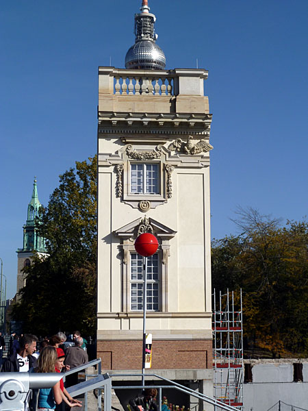 Schloplatz - Musterfassade des Stadtschlosses