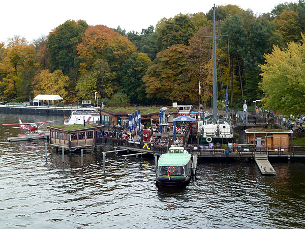 Treptower Ufer - Segelrestaurant 'Klipper'