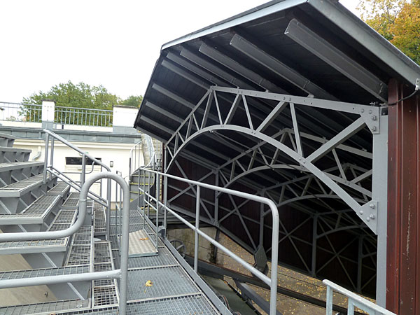 Archenhold-Sternwarte (1896) - fahrbares Schutzdach des Groen Refraktors