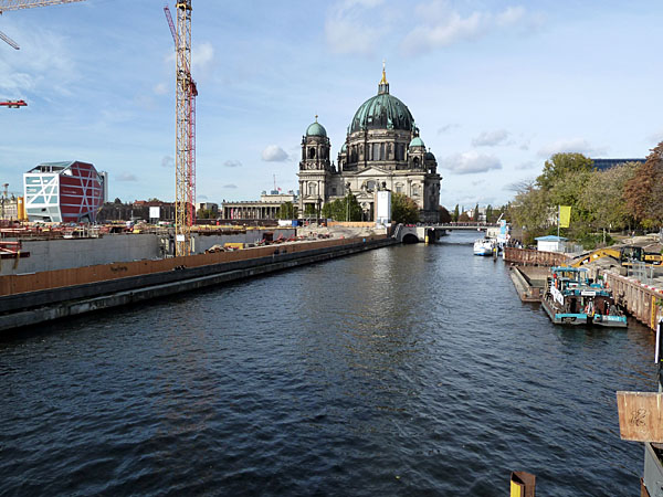 Schloplatz - Baustelle Stadtschloss (Humboldt-Forum), Humboldt-Box und Berliner Dom