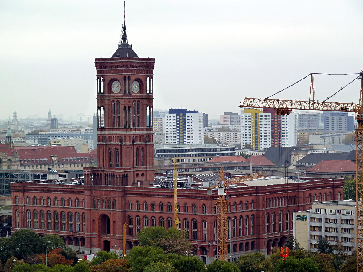 Rathausstrae - Rotes Rathaus (1861-69)