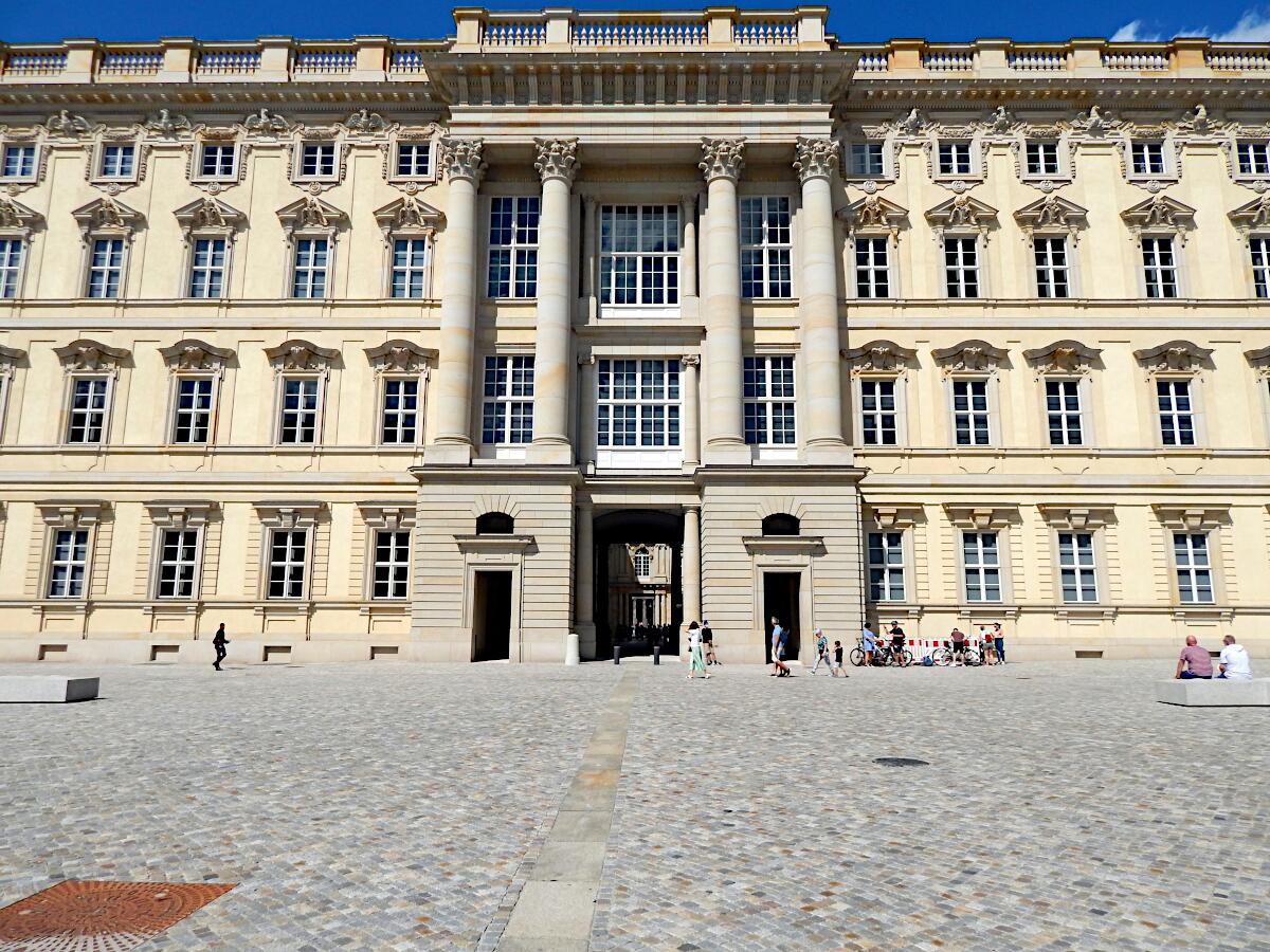 Stadtschloss (Humboldt-Forum) - Sdansicht mit Portal II