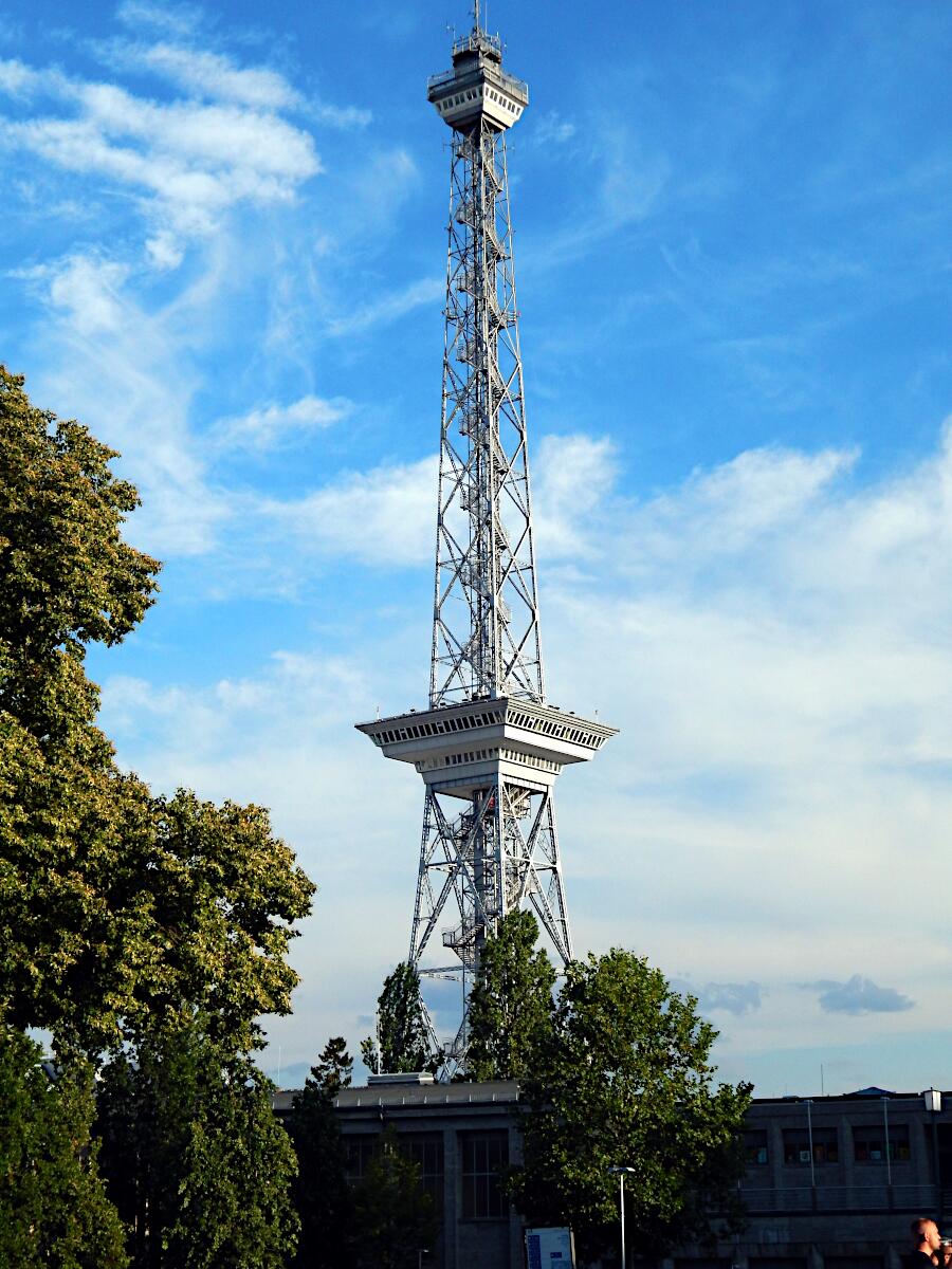 Messegelnde - Funkturm (147m)