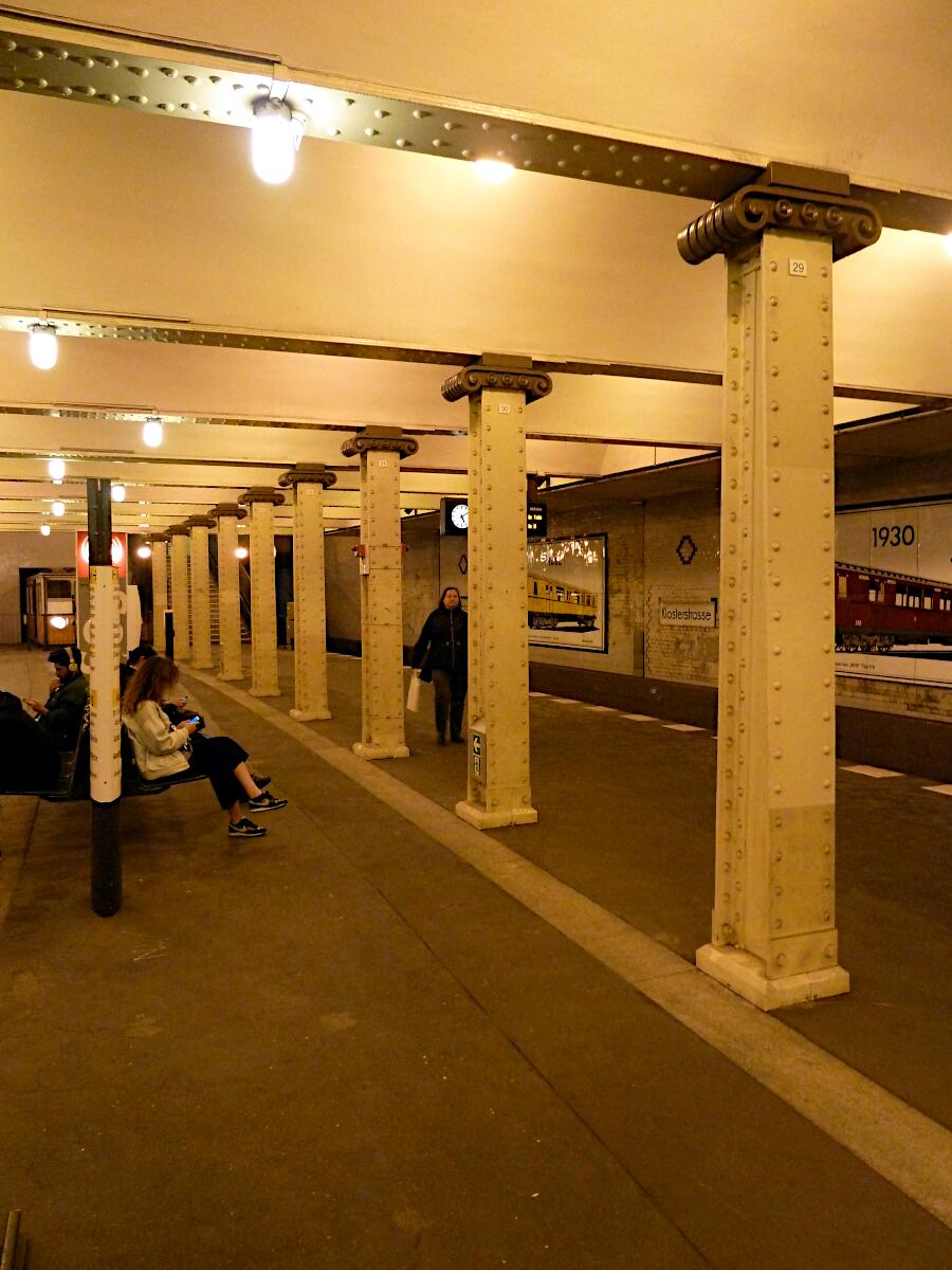 U-Bahnstation Klosterstrae