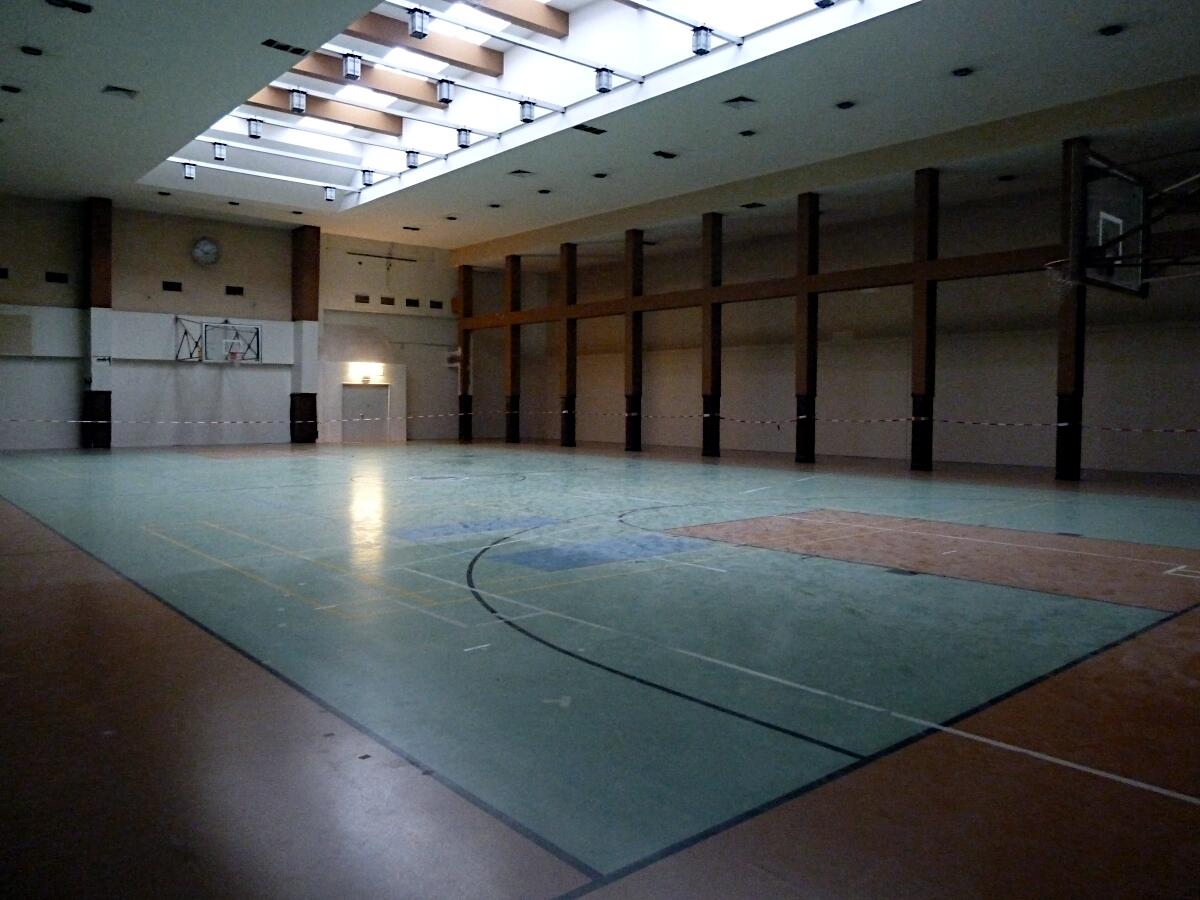 Flughafen Berlin-Tempelhof (1936-41) - Basketballhalle der US-Streitkrfte ber der Abfertigungshalle