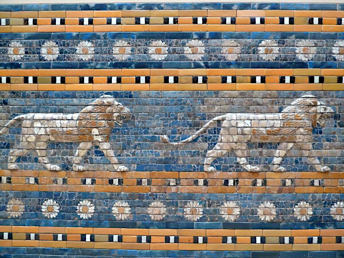 Vorderasiatisches Museum - Babylonische Prozessionsstrae (schreitende Lwen; 6. Jh.v.Chr.)