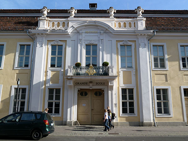 Friedrich-Ebert-Strae - La Grande Ecole (Kleist-Schule)