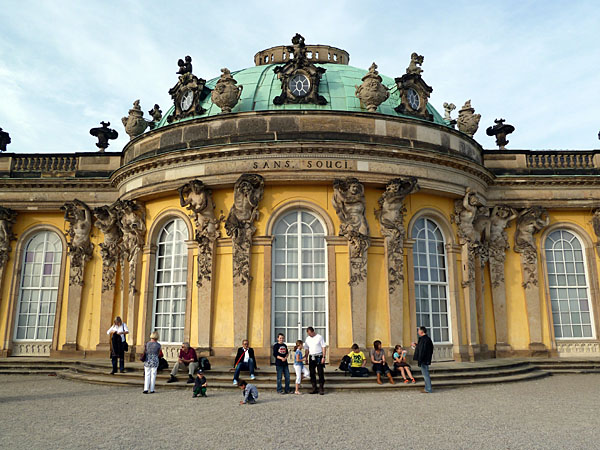 Schloss Sanssouci (1745-47) - Mittelbau