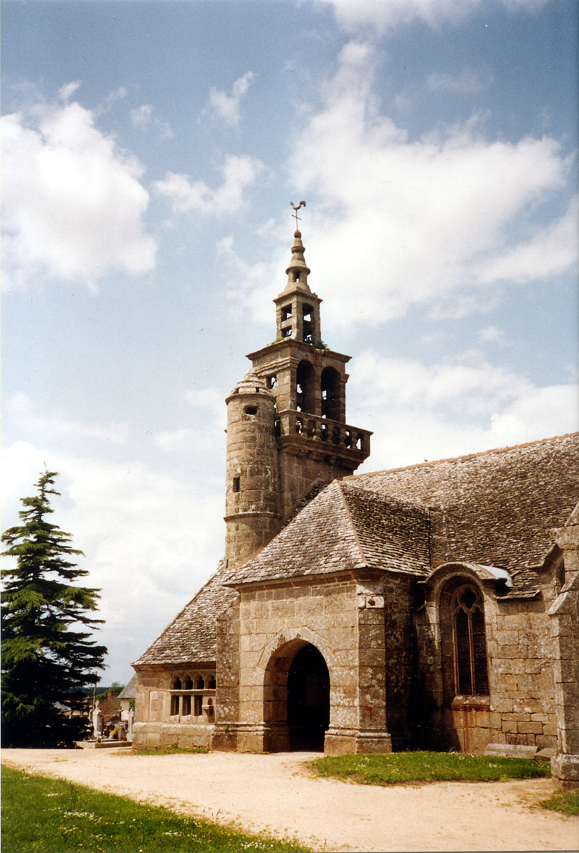 Ploulec'h - L'glise paroissiale Saint-Dogmal