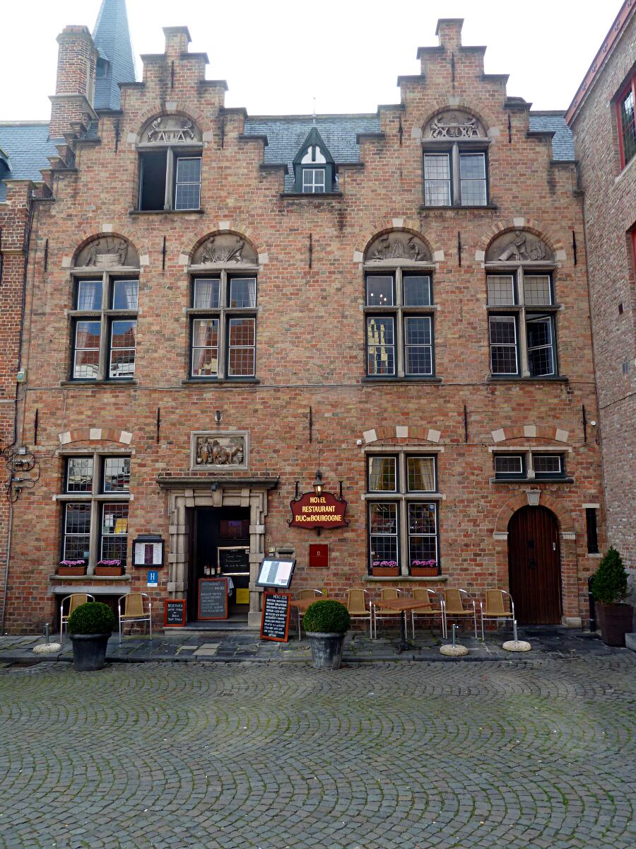 Huidenvettersplein - Duc De Bourgogne (1648)