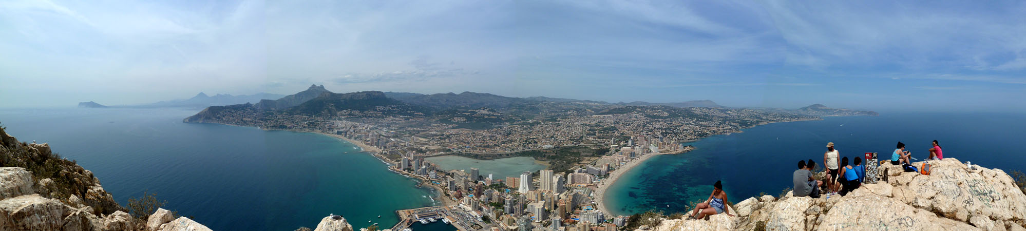 Calp - Badia de Calp, Les Salines und Platja de Levante (Gipfelpanorama vom Penyal d'Ifac)