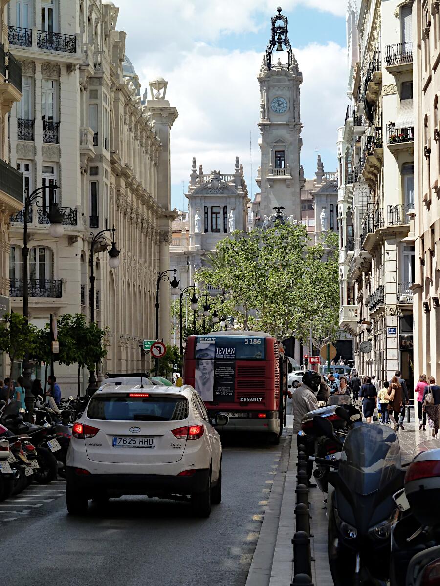 Valencia - Carrer de Correus (im Hintergrund Ajuntament)