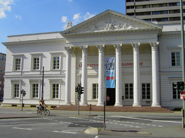 Alte Stadtbibliothek (1820-25, Rekonstruktion 2005)