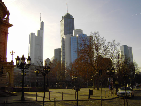 Skyline - Opernplatz