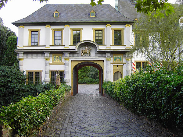 H�chster Schlo� - Torbau (1586-1608)