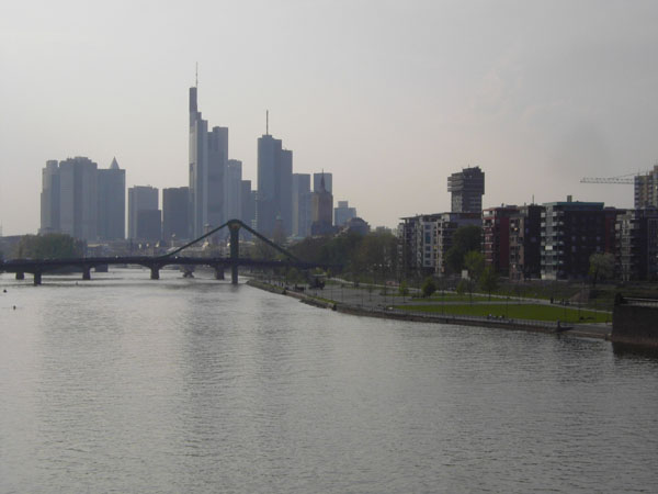 Skyline mit Weseler Werft