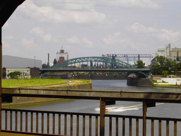 Osthafen (Honsellbr�cke)