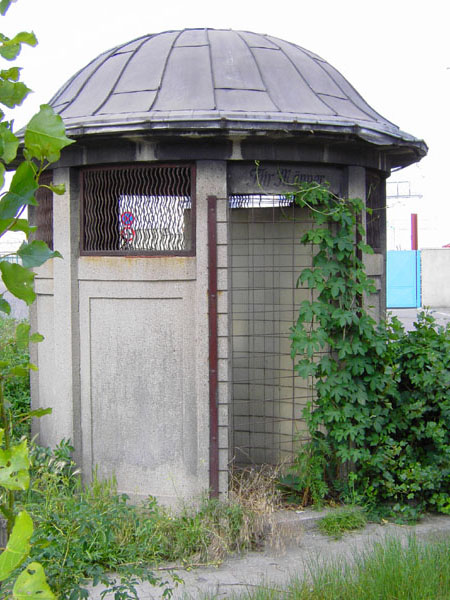 Osthafen (Toilettenh�uschen)